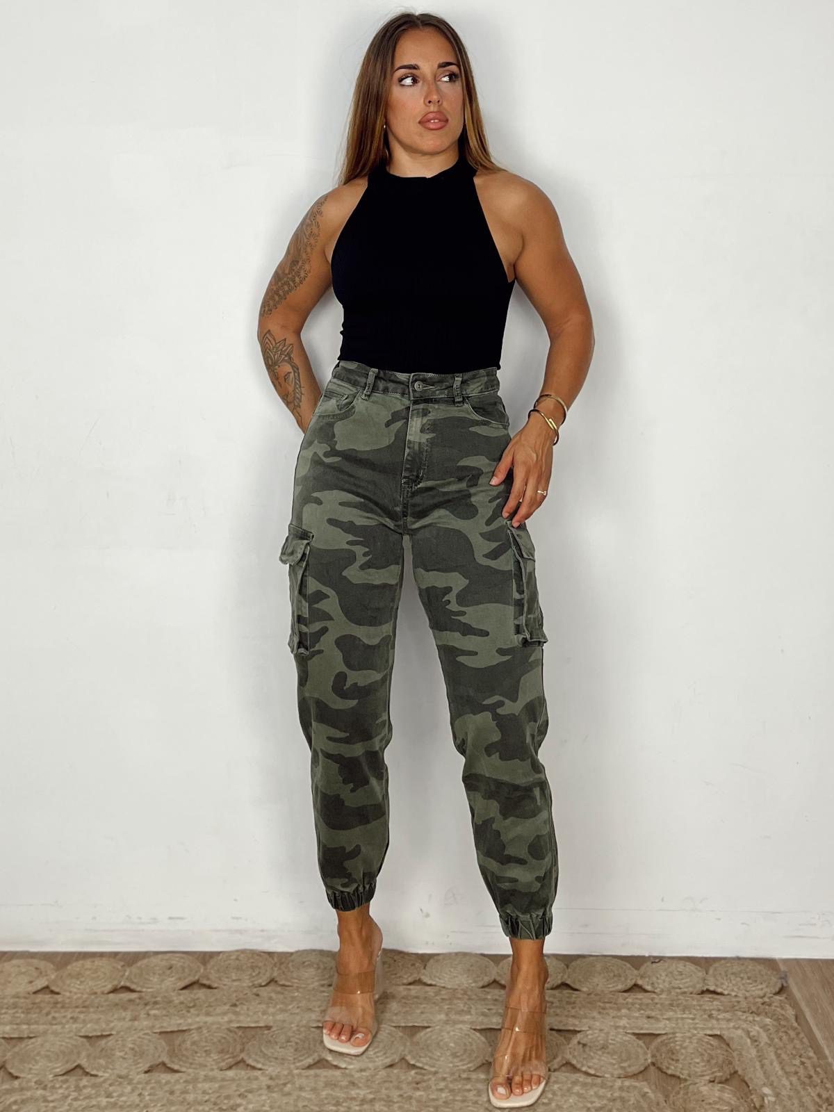 Pantalón Cargo Camuflaje